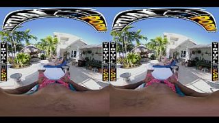 VIRTUAL PORN – Stepmom Sophia Locke Gets Naughty On Vacation With Jay Bangher In A Sun-Soaked Encounter